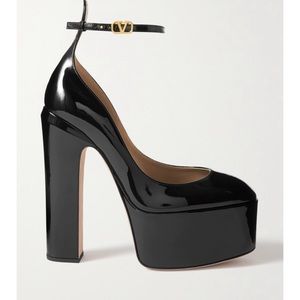ON HOLD - Valentino Pumps